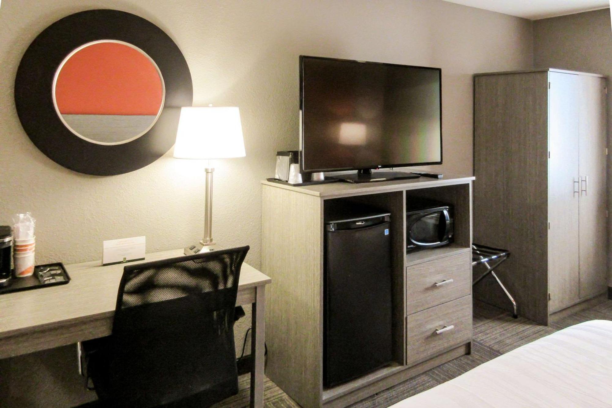 Quality Inn & Suites Hammond Near I-8090 Экстерьер фото